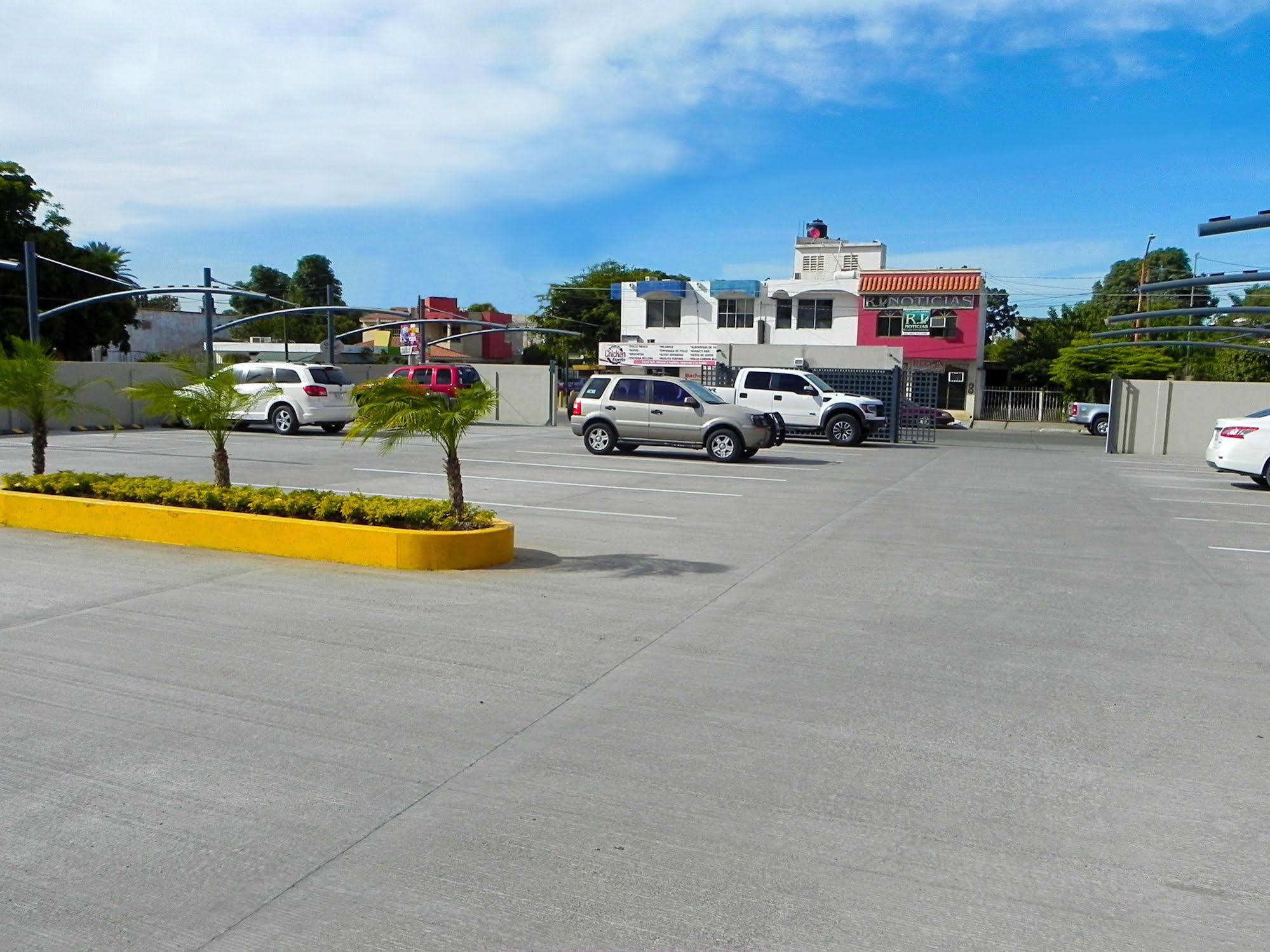 Hotel El Sembrador Guasave Exterior photo